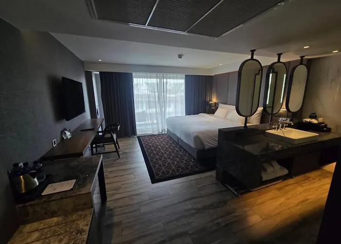 Hotel Ayathorn Bangkok